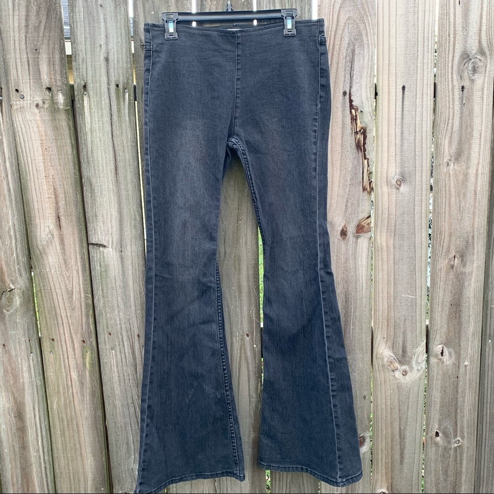 Blu Spero Distressed Black, Super Flare Pant NWT